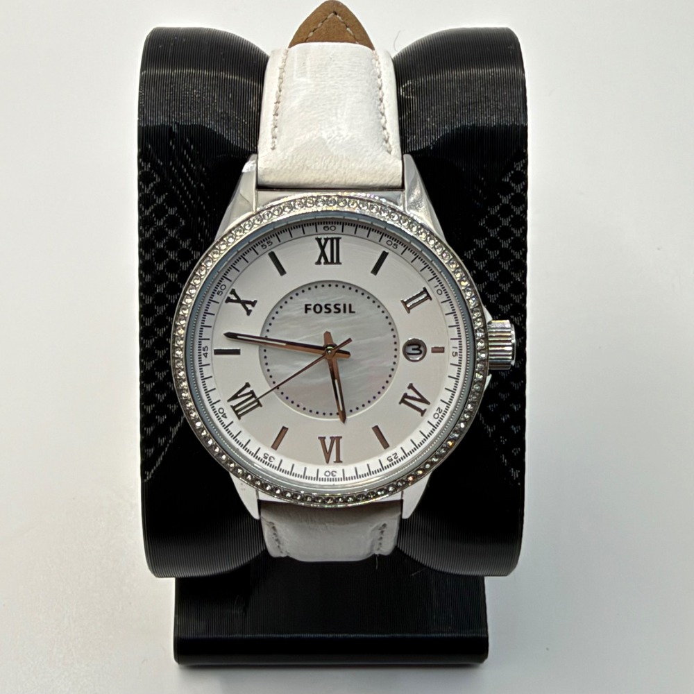 Fossil BQ1109 Wrist Watch Women 38mm White Leather Crystal Bezel Dress